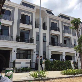 Bán nhà phố Lavilla Green City ở Tân An