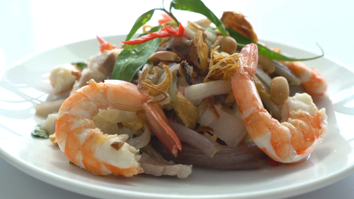 Bông súng: Món ăn ngon không thể bỏ lỡ ở Long An 3