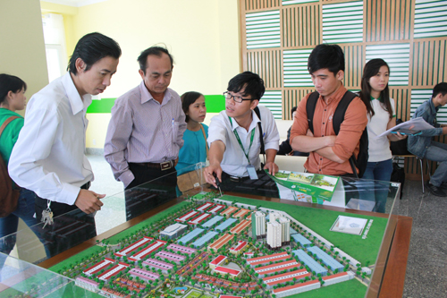 Nhân viên môi giới nhà đất