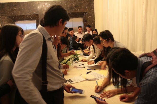 Hoạt động theo quy định của pháp luật