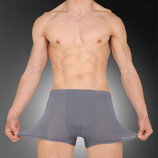  Chiếc quần mỏng và mát