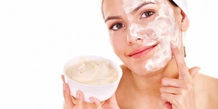 Trị mụn và vết thâm hiệu quả với mặt nạ từ sữa chua