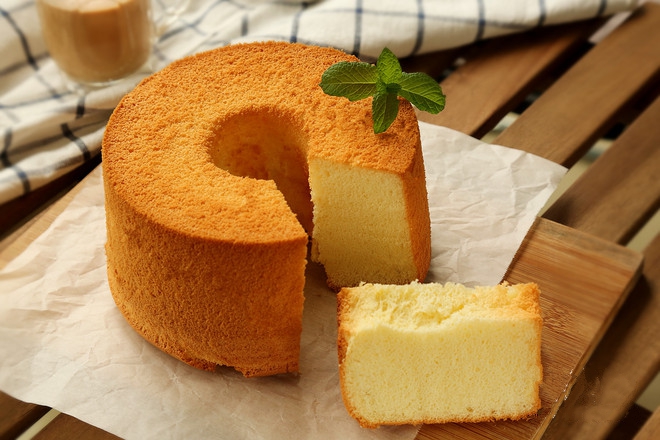 Cách làm bánh Chiffon sữa chua mềm như bông, nhẹ như mây 1