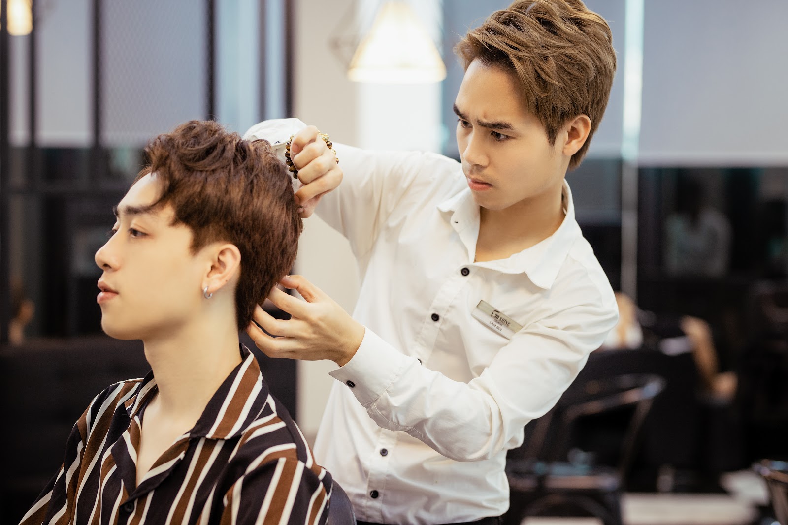 Theo góc độ khoa học tháng cô hồn bạn vẫn có thể cắt tóc