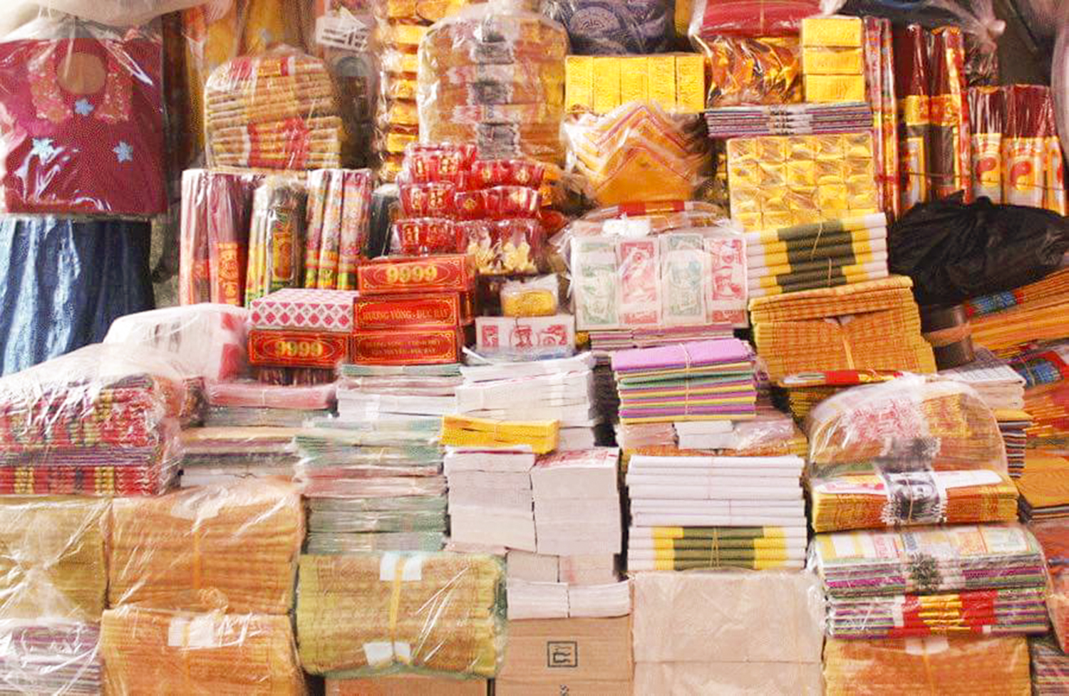  Kinh doanh vàng mã là mặt hàng đắt khách nhất trong tháng cô hồn