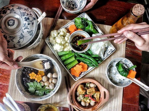Nên ăn chay trong tháng cô hồn
