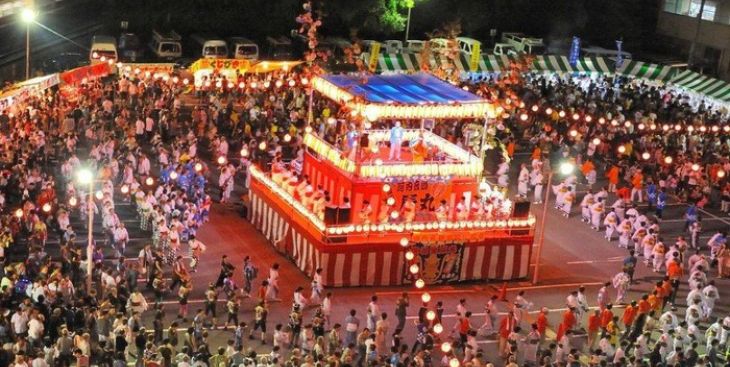 Tìm hiểu về phong tục cúng tháng cô hồn ở nước ngoài
