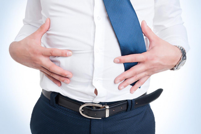 Những người mắc bệnh béo phì không nên uống nước dừa vì dễ tăng cân