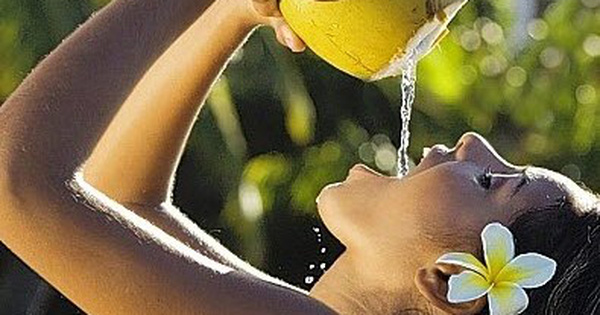 Người mắc bệnh tiểu đường uống nước dừa rất tốt cho sức khỏe