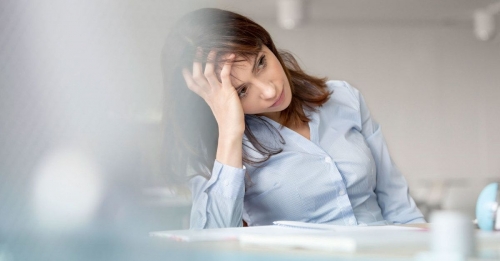 Người bị suy nhược cơ thể không nên uống nhiều nước dừa