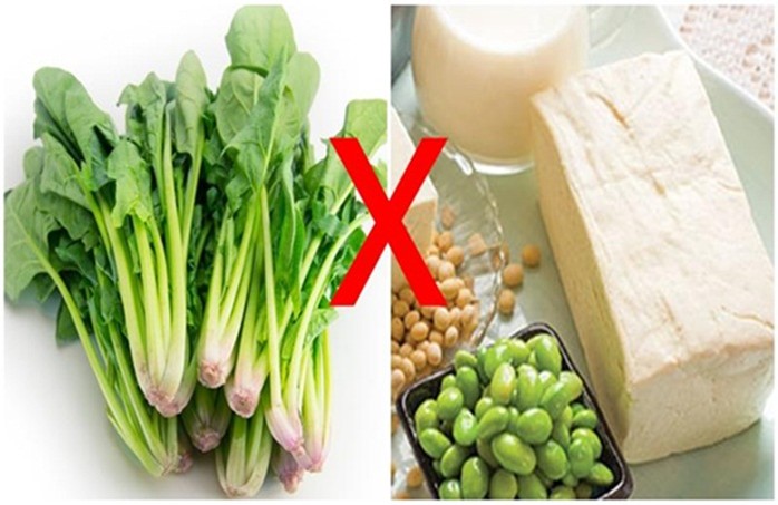 Không nên kết hợp đậu phụ và cải bó xôi cho bé ăn dặm