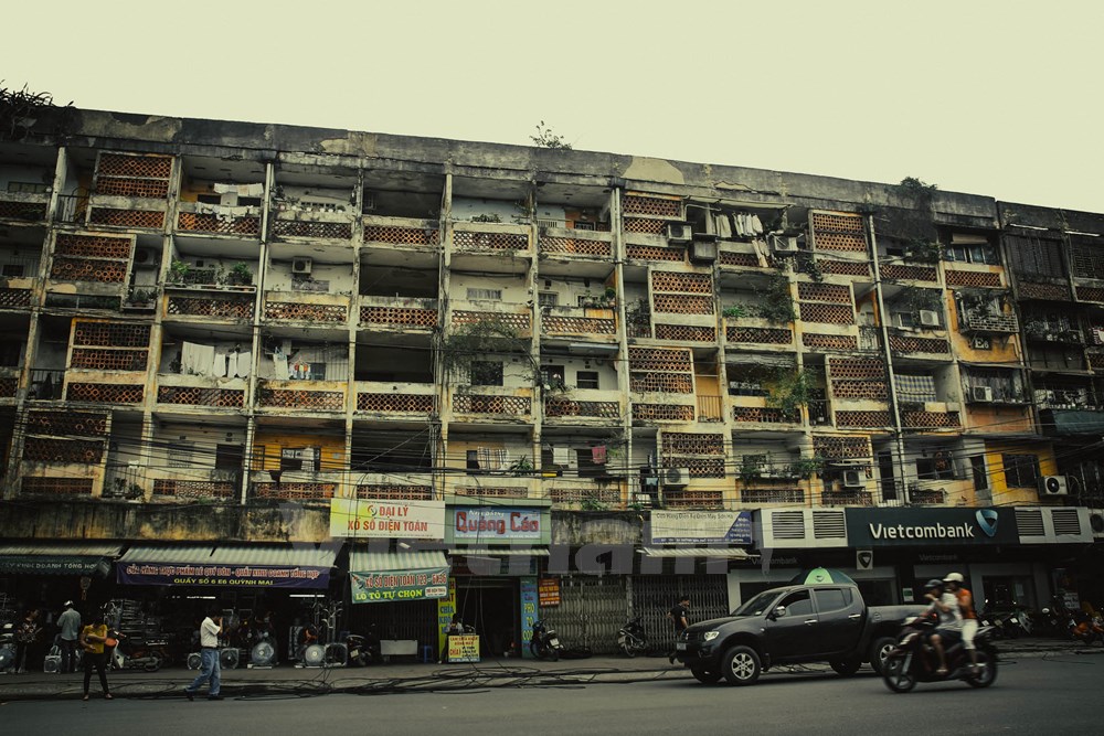Một số khu chung cư được xây dựng lâu đời và bị xuống cấp