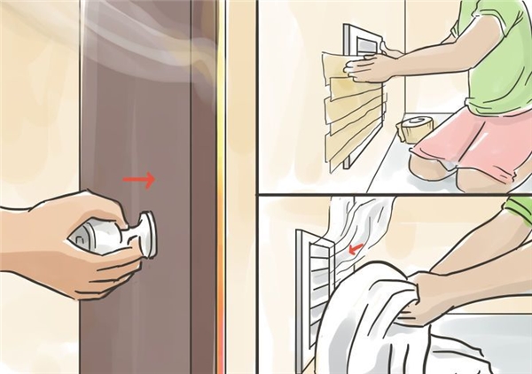 Khi đám cháy lan rộng ra hãy sử dụng khăn ướt che kín những khe cửa