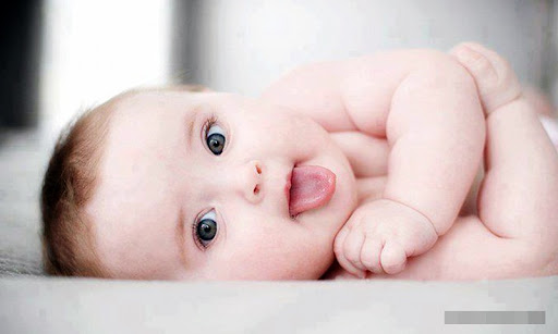Con gái mang tên Hân thường rất xinh đẹp và mang tính cách hòa đồng, rạng rỡ, lan tỏa những điều tích cực đến cho mọi người