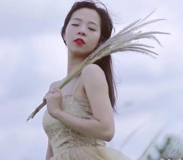 Tên Suri thường chỉ những người con gái xinh đẹp, thông minh và giàu cảm xúc