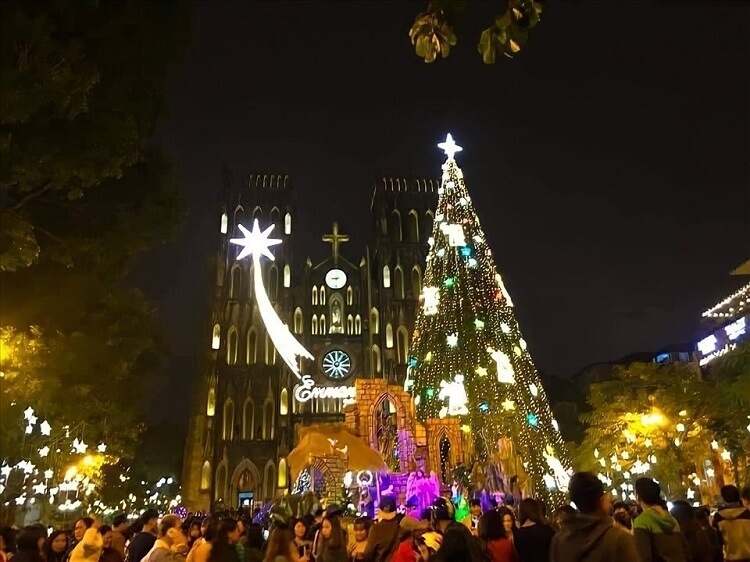 Địa điểm vui chơi trong đêm Giáng sinh