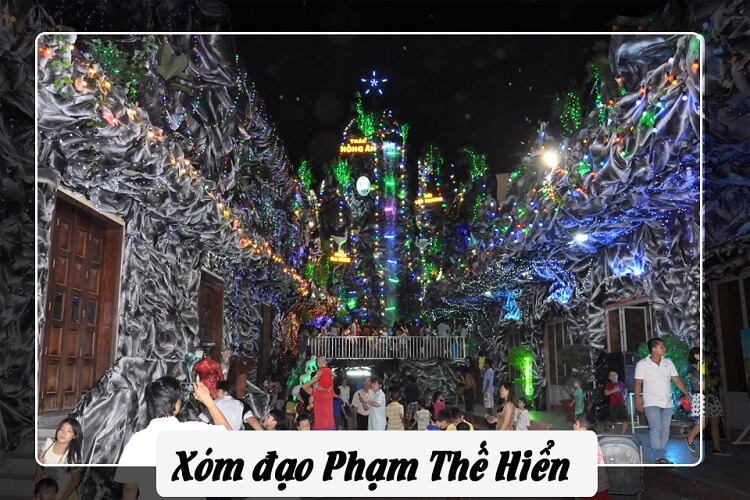 Xóm đạo Quận 8 nằm trên đường Phạm Thế Hiển, gần cầu chữ Y