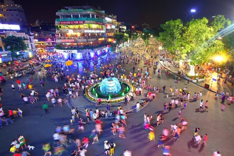 Phố đi bộ Hà Nội 