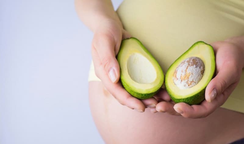 Bà bầu ăn bơ có tốt không?