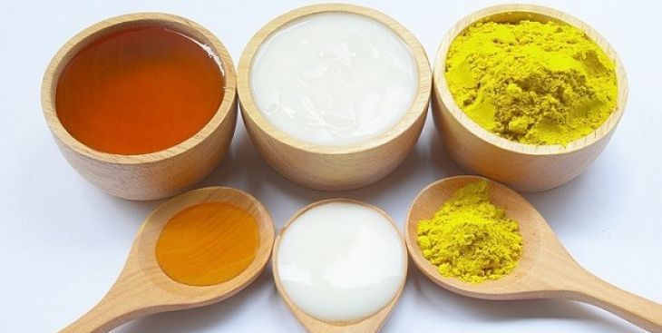 Cách làm mặt nạ nghệ mật ong giúp trị mụn, làm đẹp da