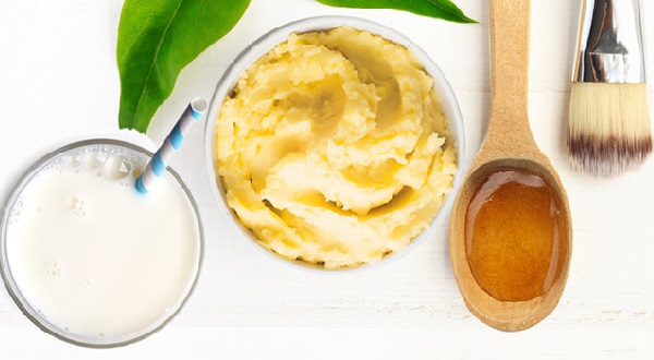 Mặt nạ sữa tươi, mật ong, khoai tây giúp dưỡng ẩm
