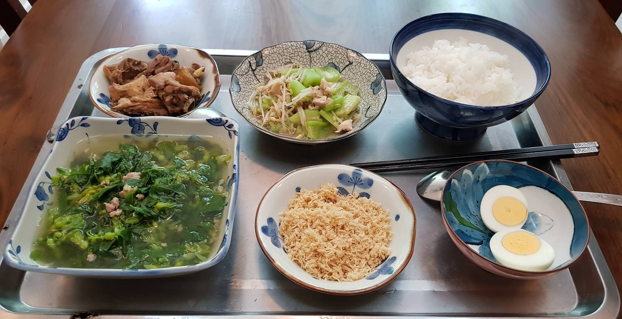 Lưu ý khi chế biến thực đơn món ăn cho bà đẻ