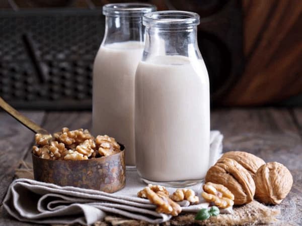 Sữa óc chó cho con ăn dặm